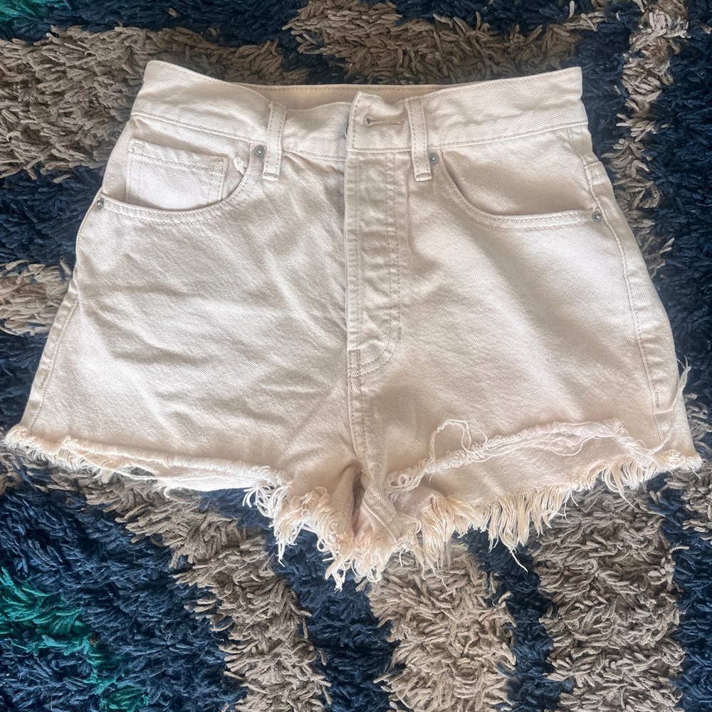 Women's Pacsun Cream Frayed Denim Shorts